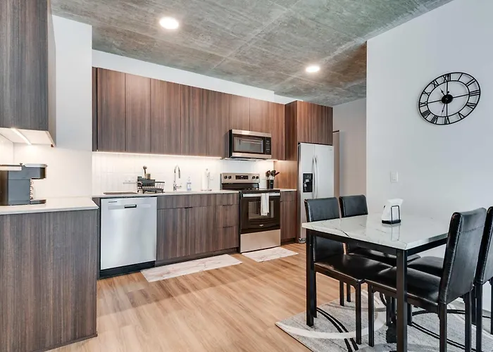 Wabash 4br - Pool Free In & Out Parking 1 * Chicago
