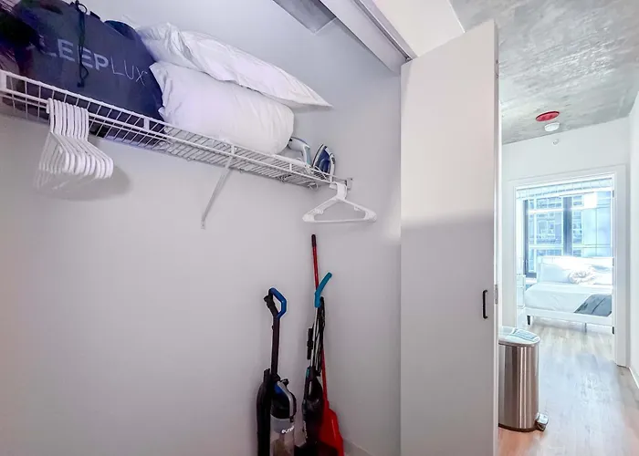 Wabash 4br - Pool Free In & Out Parking 1 Chicago